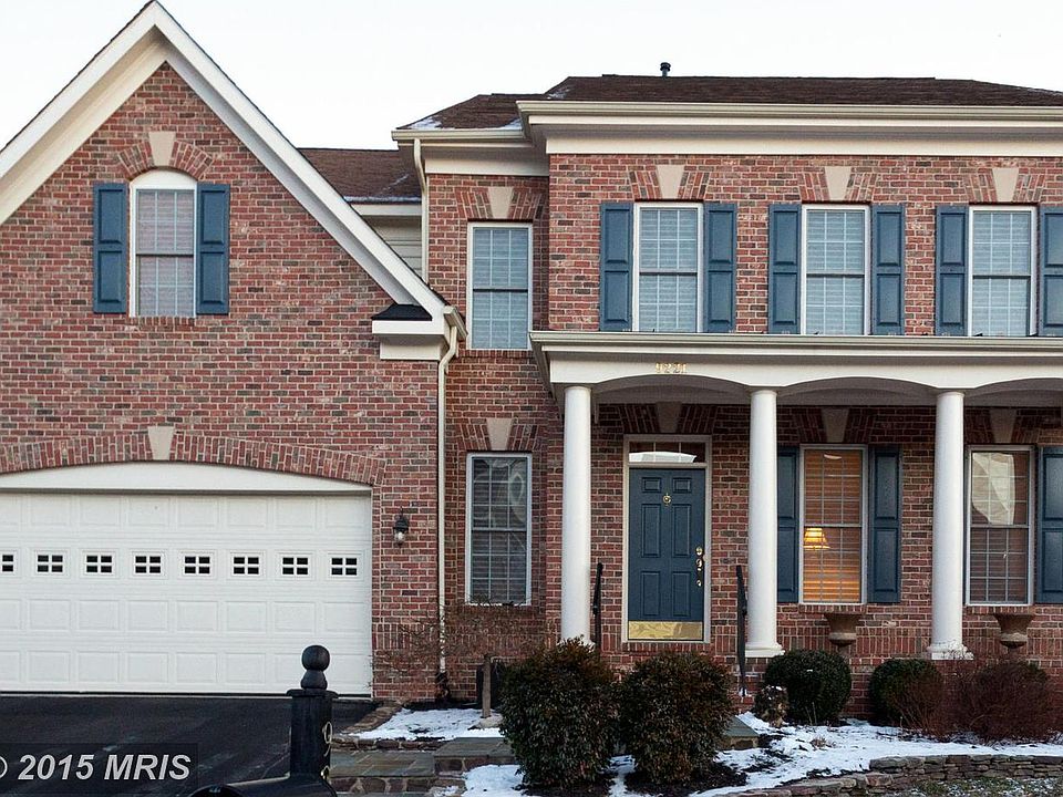 1st image of 9221 Treasure Oak Ct