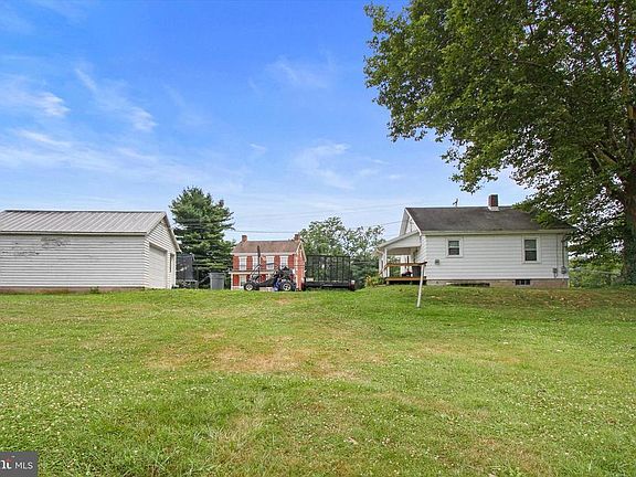 5th image of 2231 Church Rd