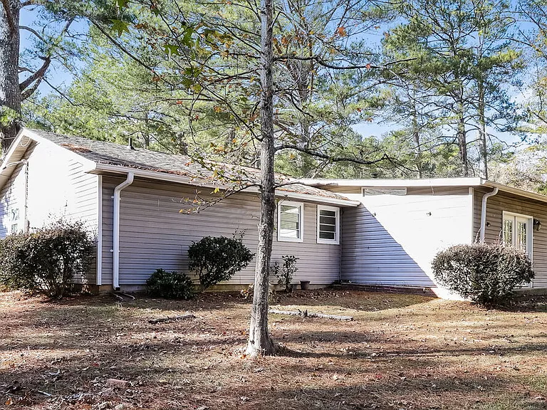 2410 Ozark Trl SW — Photo 16