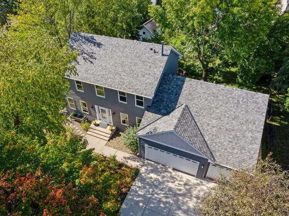 1333 Prestwick Pl, Saint Paul, MN 55115