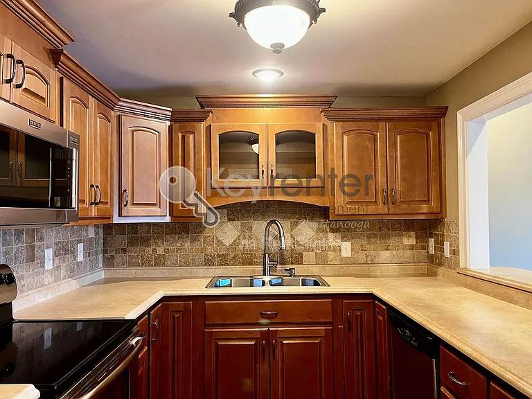 3166 Waterfront Dr — Photo 7