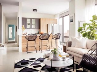 318 S Morgan St #1402, Chicago, IL 60607