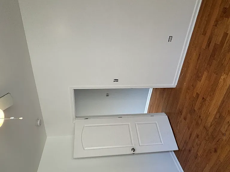 8026 S Drexel Ave #3 — Photo 4