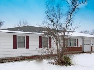 201 NW Obrien Rd, Lees Summit, MO 64063