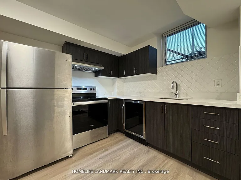 32 Wuhan Ln #LOWER — Photo 8