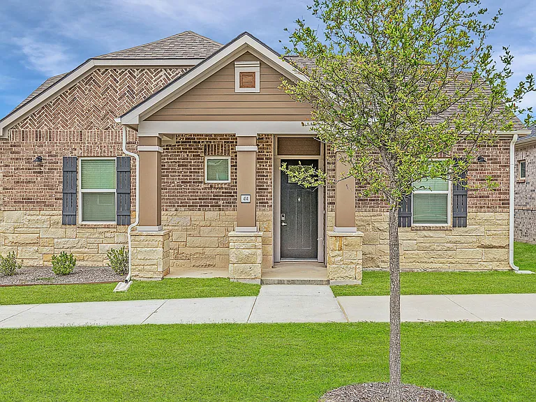 VLux Stoneridge — Photo 76