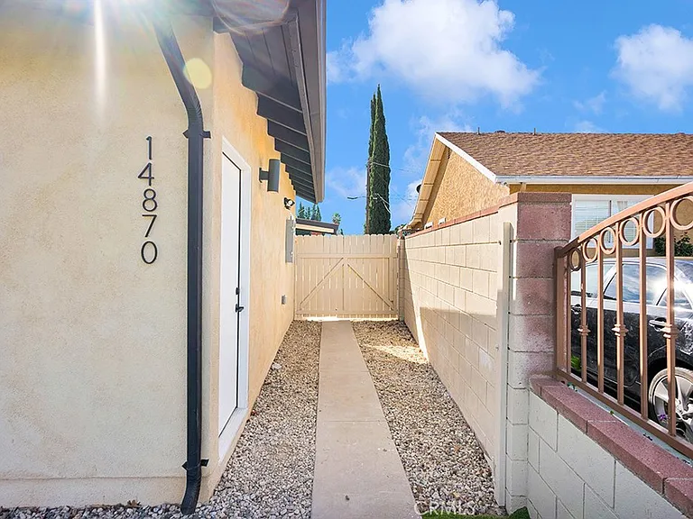 14868 Envoy St — Photo 38