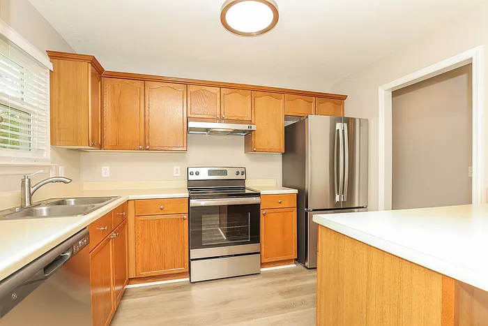 415 Country Village Dr — Photo 7