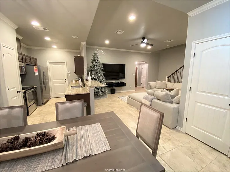 4303 Dawn Lynn Dr — Photo 9
