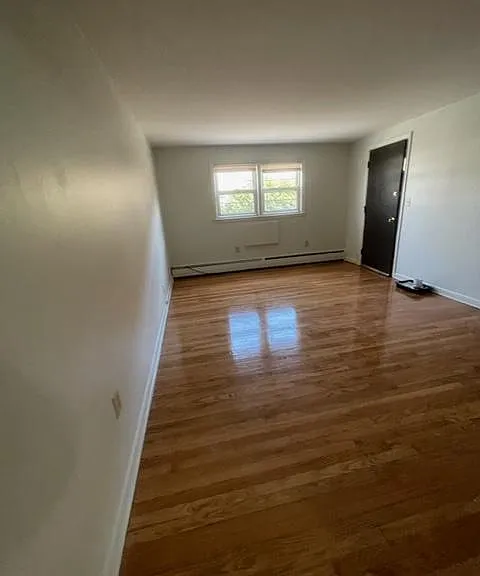 24 Deerfield Ct #D — Photo 1