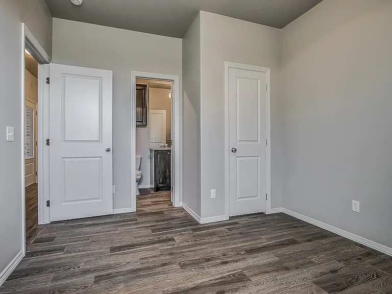 3900 NW 167th Ter — Photo 11