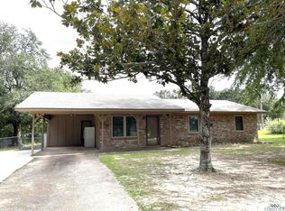 409 Hummingbird Trl, Atlanta, TX 75551