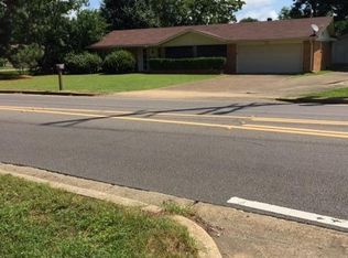 416 N Lehmberg Rd, Columbus, MS 39702