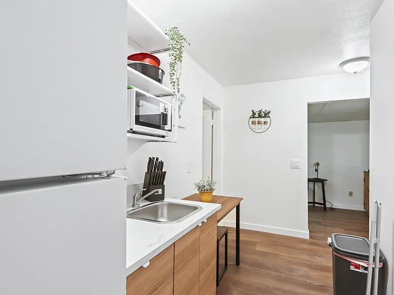 1104 SW Gaines St #D — Photo 16