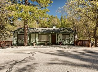 32296 Fern Dr, Running Springs, CA 92382