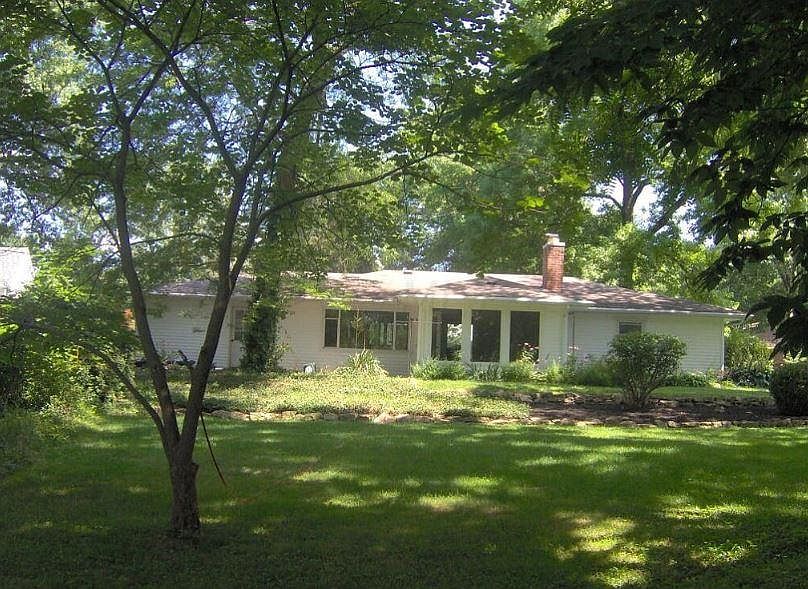 1st image of 179 Charleston Ave