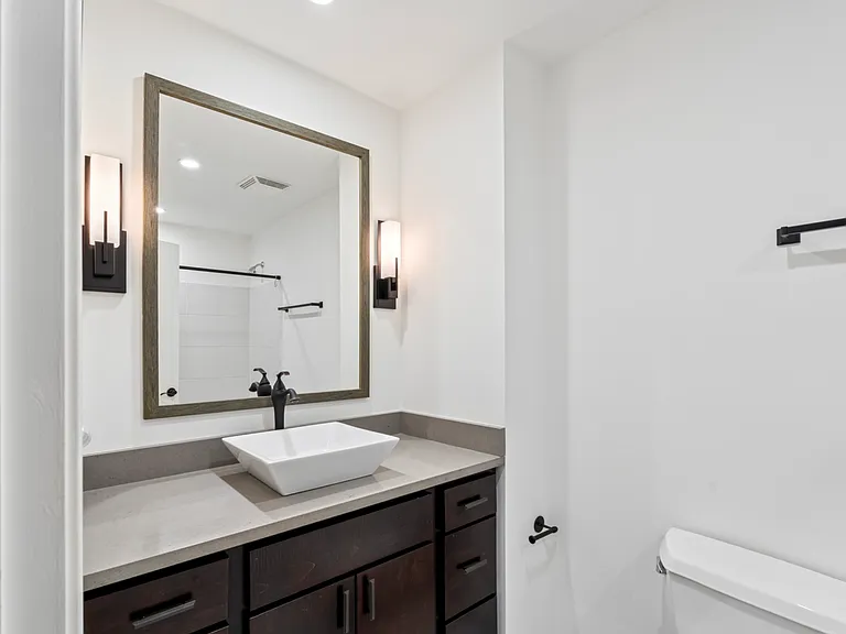 758 N Larrabee St #617 — Photo 14