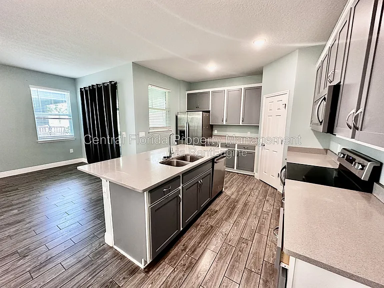 2461 Firstlight Way — Photo 4