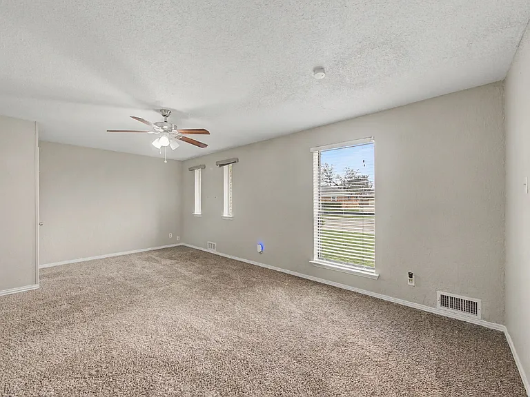 5019 Blanchard Dr — Photo 23