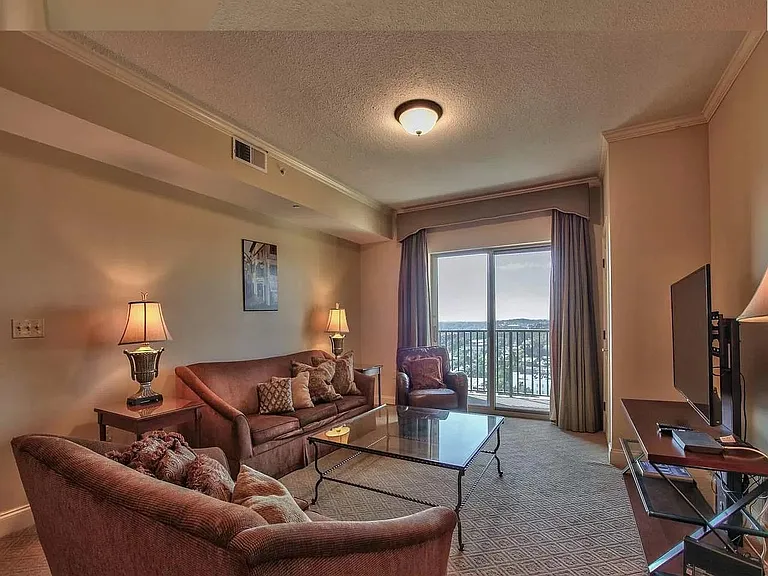 213 W College Ave #802 — Photo 11