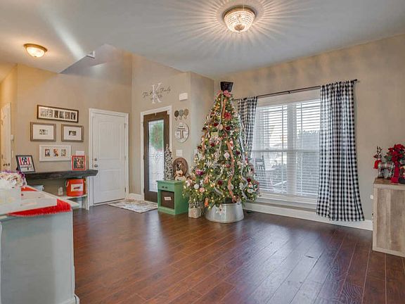 5th image of 253 Drema Ct