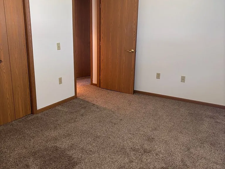W1087 Lewis Ln — Photo 13