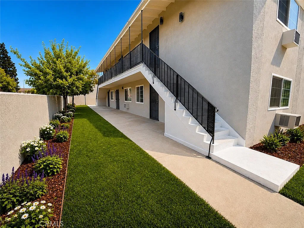 1 bed, 700 sqft, $2,095 — Photo 3