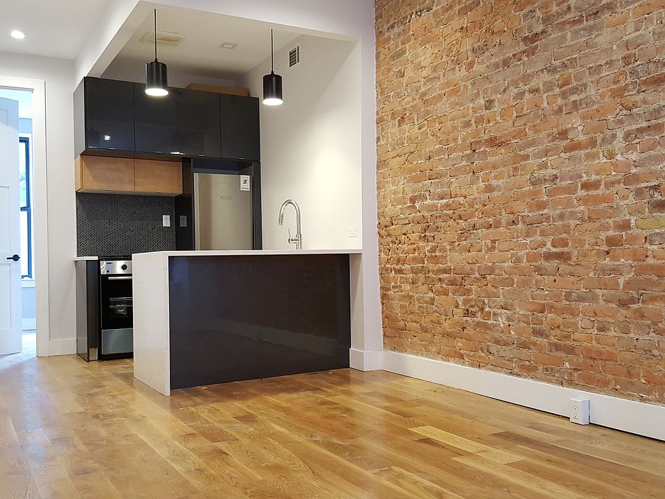 1st image of 679 Halsey St #5L