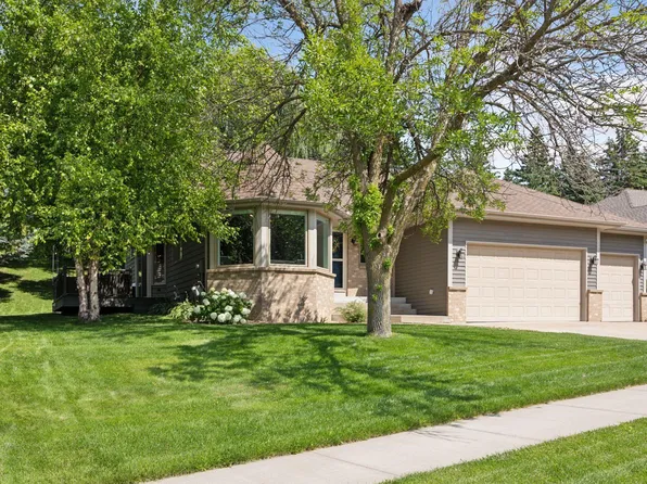 6746 Timber Crest Dr, Maple Grove, MN 55311