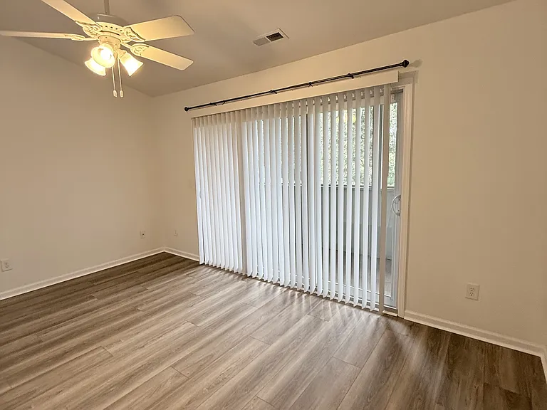 1280 White Tree Ln #H — Photo 11
