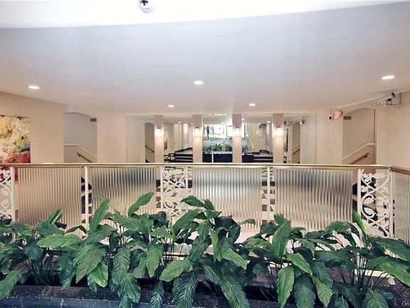 3rd image of 16 N Broadway APT 2K