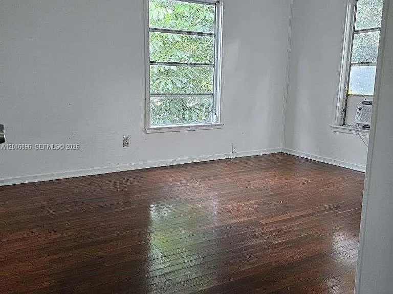 1217 N D St — Photo 5