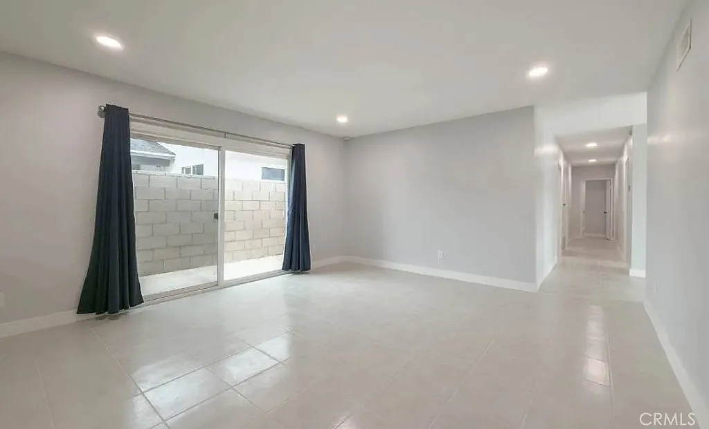 3 bed, 1791 sqft, $4,300 — Photo 2