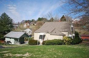 3rd image of 113 Rocky Ln