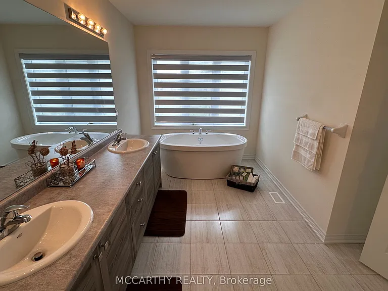451 Black Cherry Cres — Photo 22