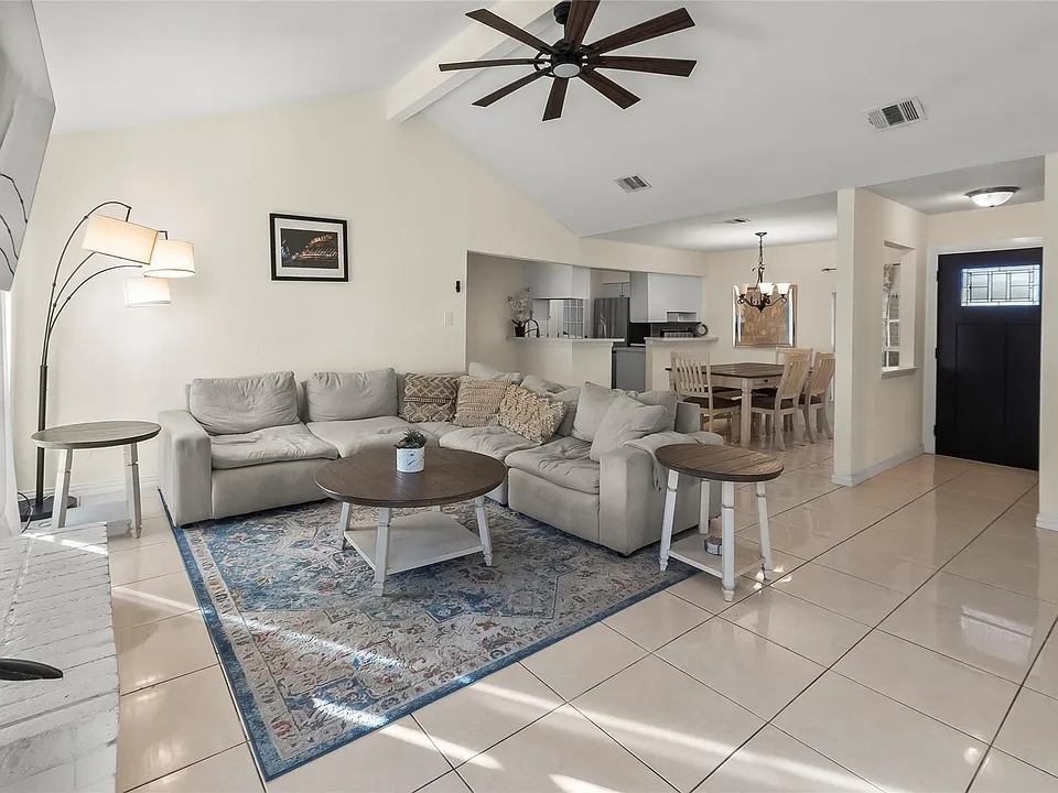 11007 White Oak Bend Dr