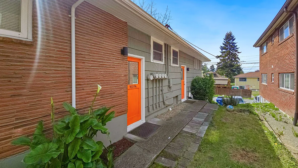 Building Photo - 9221 35th Ave SW