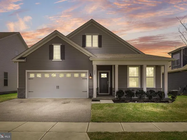 208 Congressional Ct, Moorestown, NJ 08057