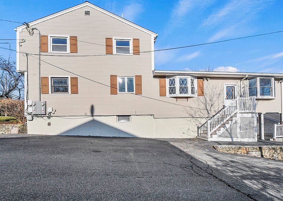 1st image of 72 Cambridge Rd #2