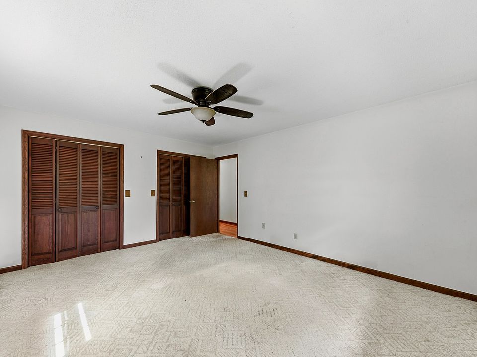 34th image of 8039 Campbellsville Rd