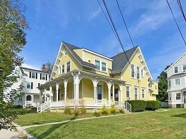 127 Winter Street, 127 Winter St APT 4, Fall River, MA 02720