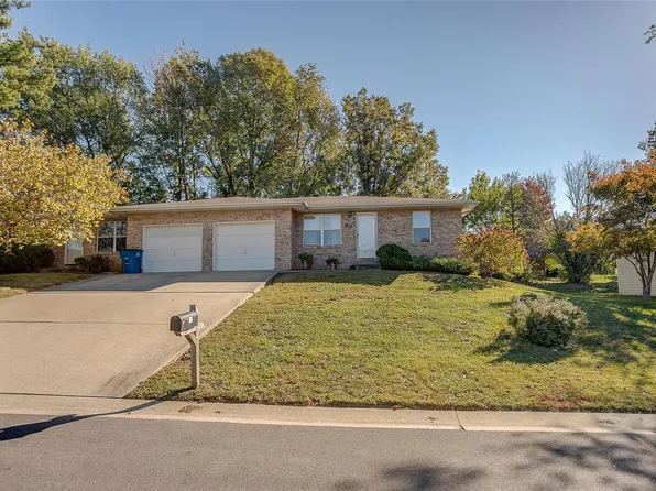 38 Christine Dr, Shiloh, IL 62221
