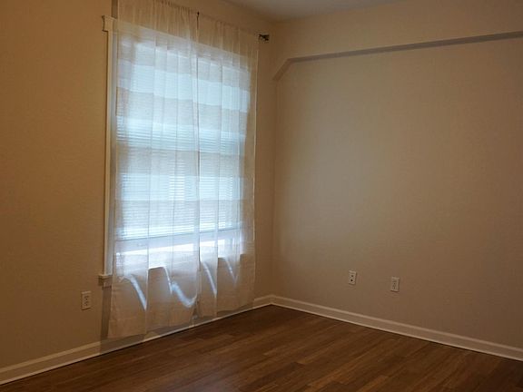 3rd image of 1029 W 1st Ave APT 415