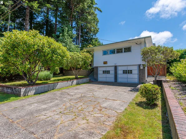 1115 Juniper Ave, Coos Bay, OR 97420