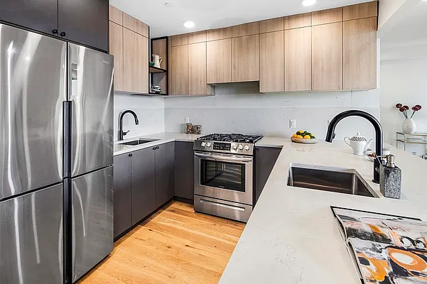 Rented by Carnegie Management Inc | media 28