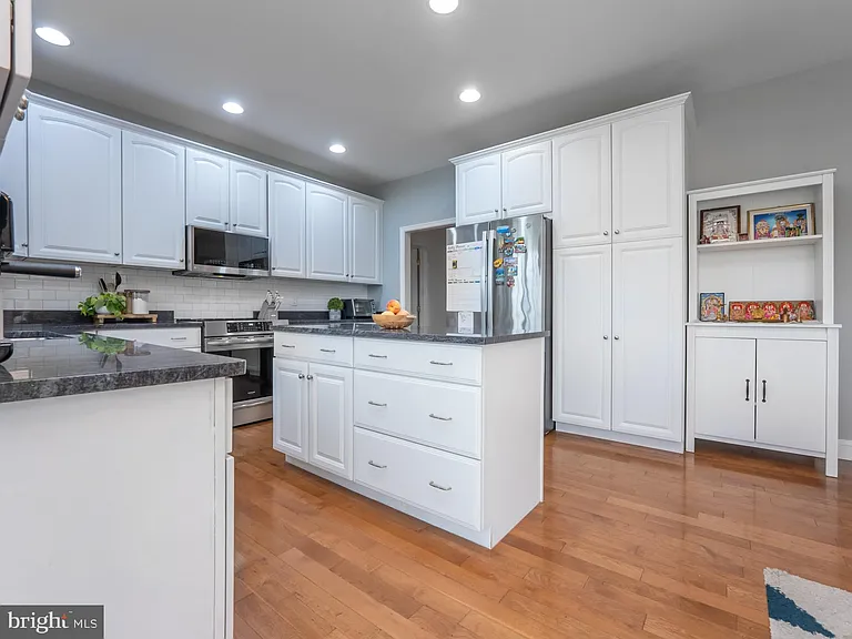 1458 Highfield Ct — Photo 36