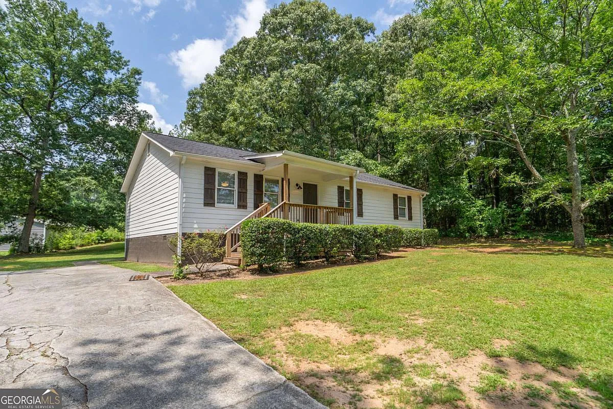 3 bed, 2.0 bath, 1500 sqft, $1,900 — Photo 4