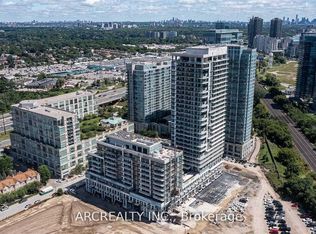 251 Manitoba St #104, Toronto, ON M8Y 0C7