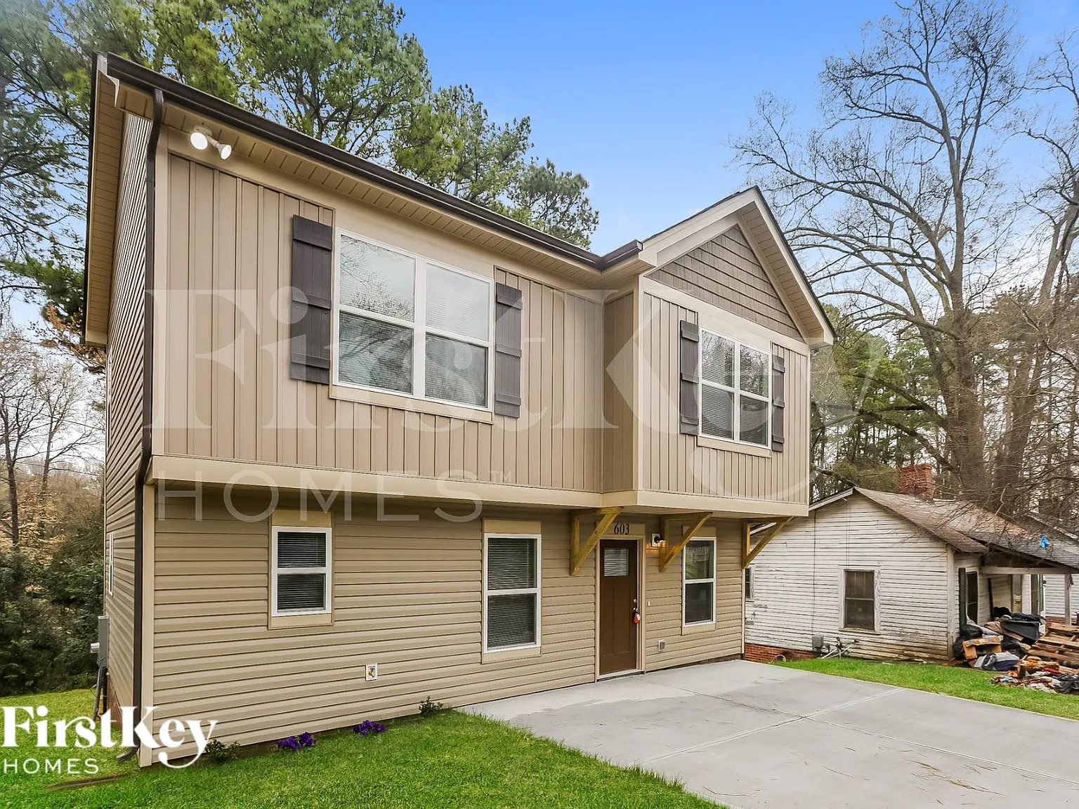 3 bed, 2.0 bath, 1260 sqft, $1,890 — Photo 3