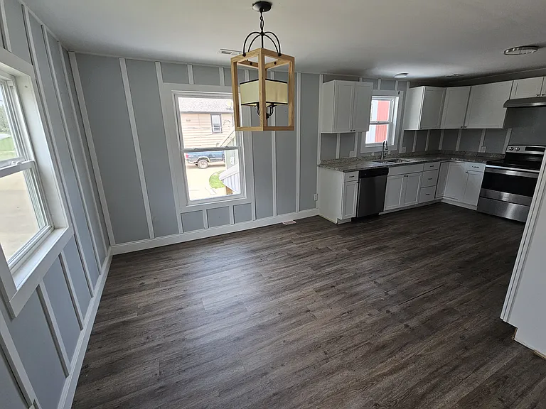 200 N Farmington Rd — Photo 3